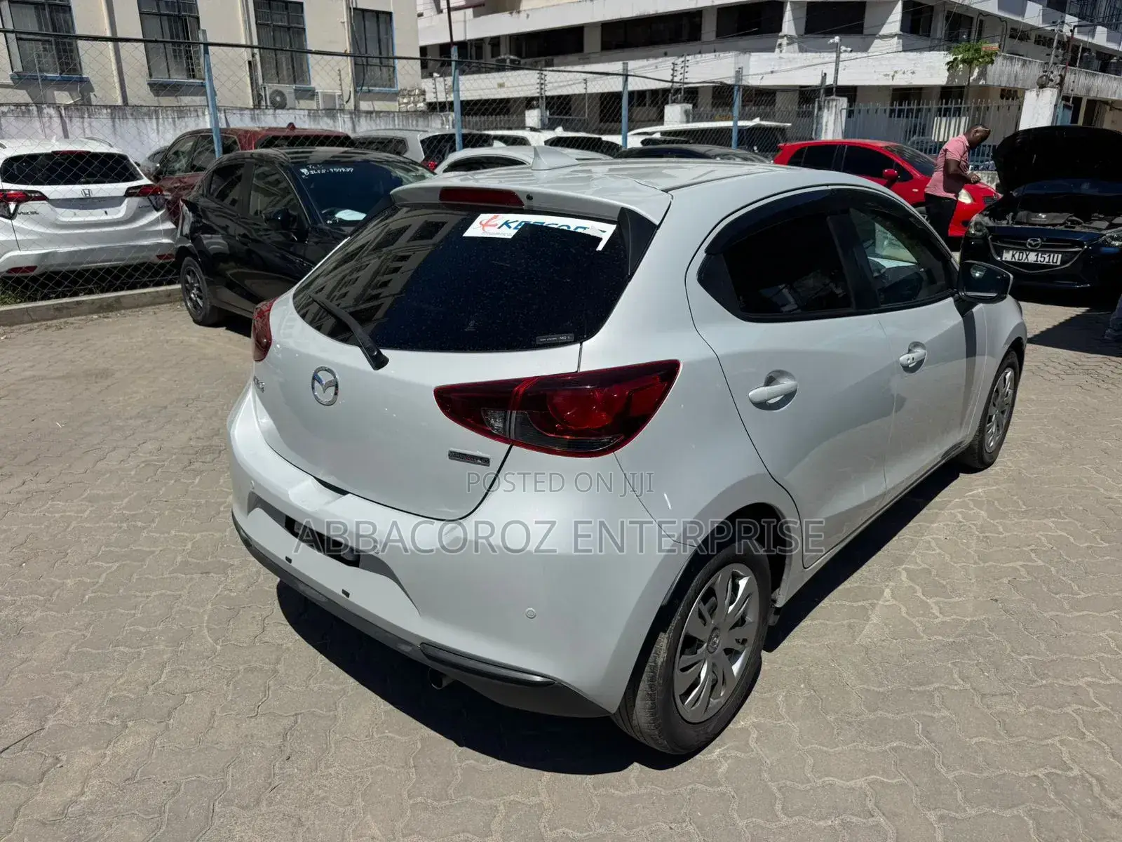 Mazda 2 2019 Off white