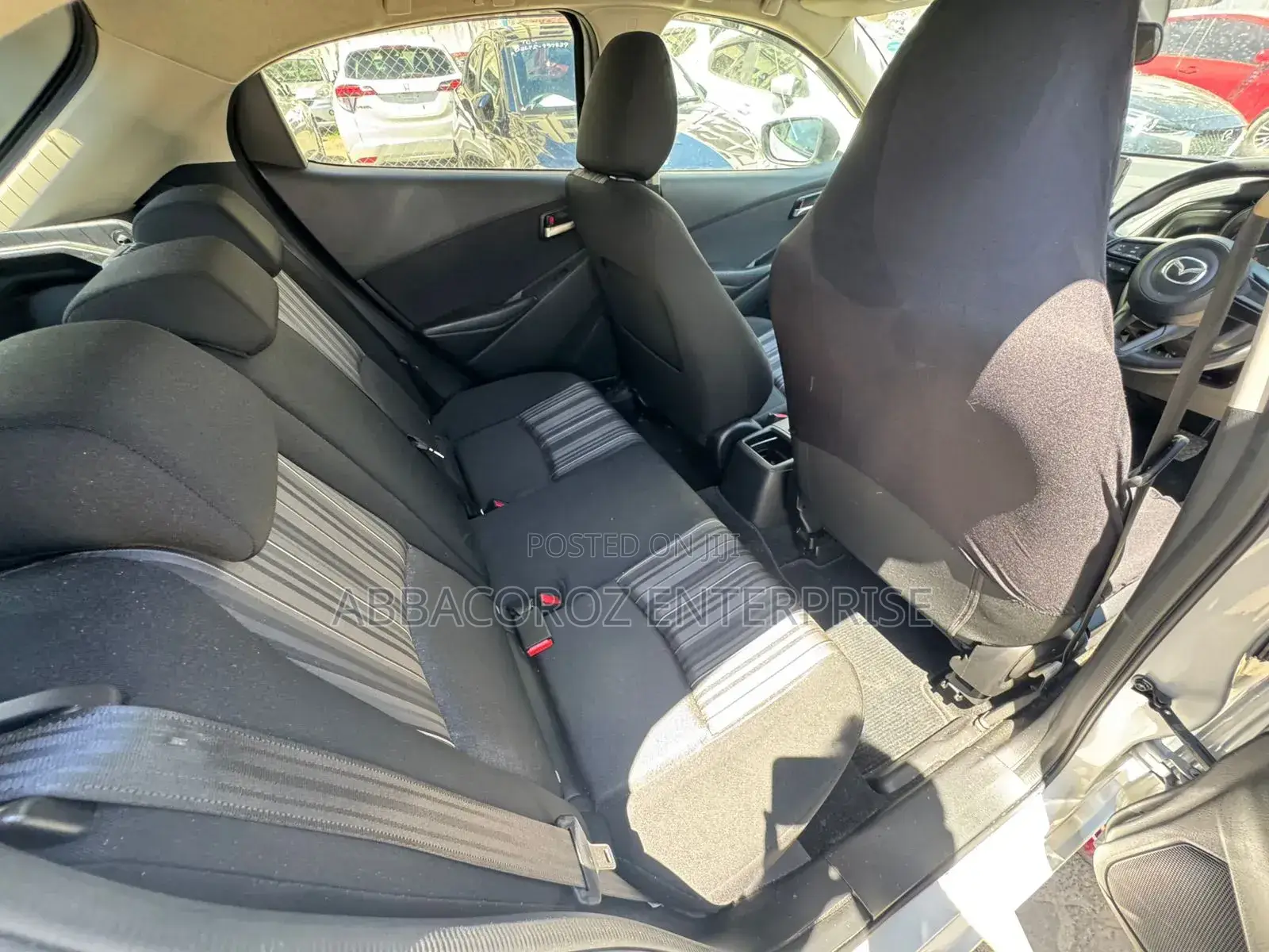 Mazda 2 2019 Off white