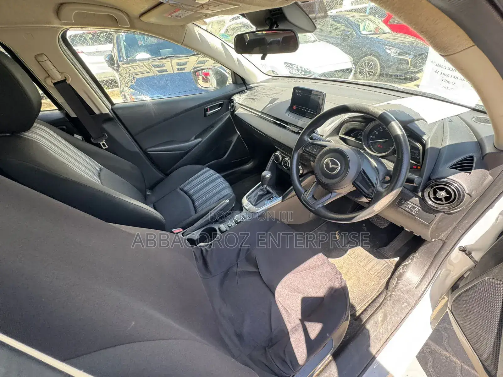 Mazda 2 2019 Off white