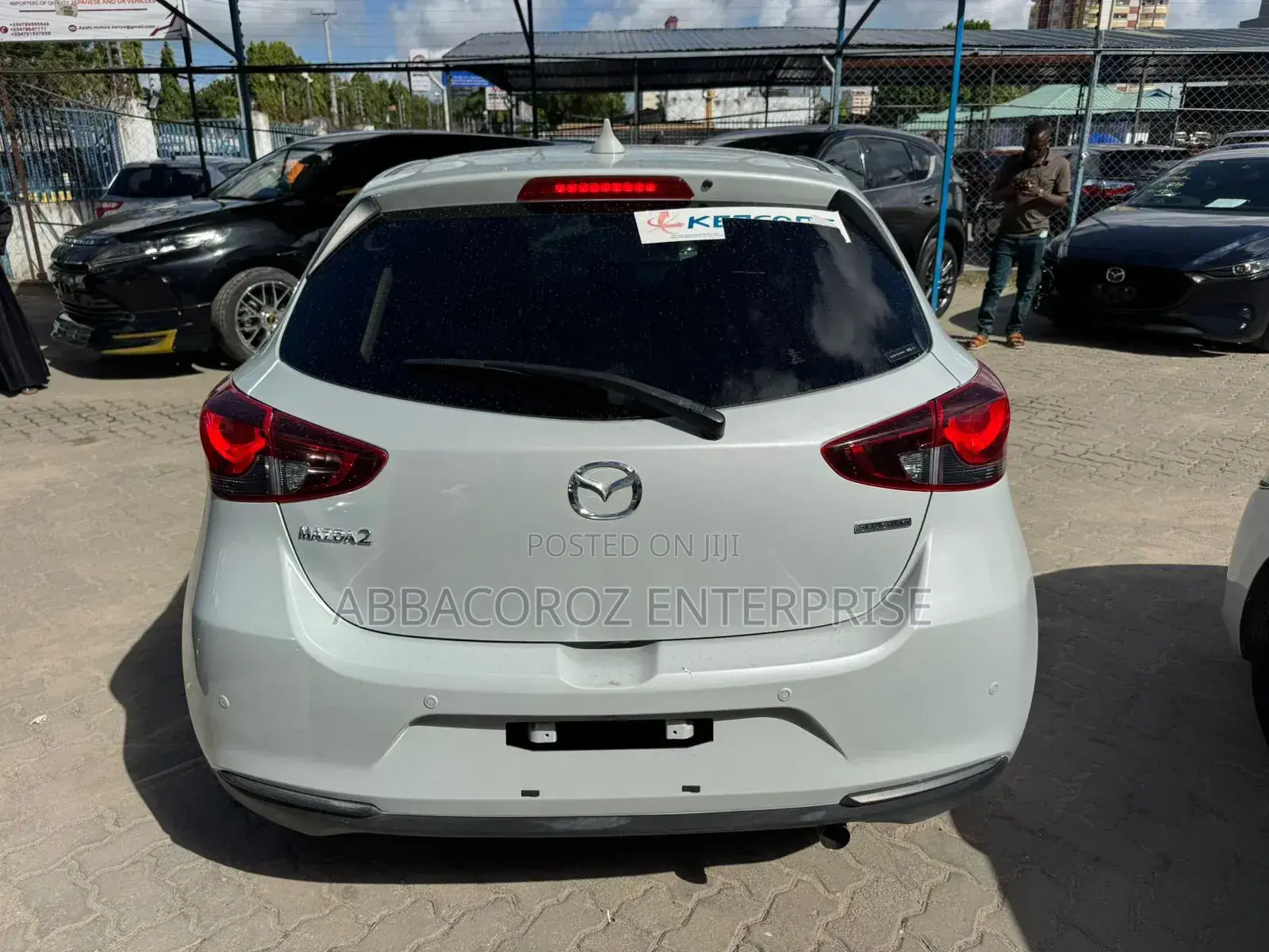Mazda 2 2019 Off white
