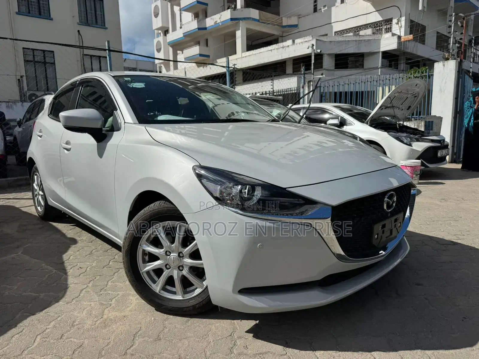 Mazda 2 2019 Off white