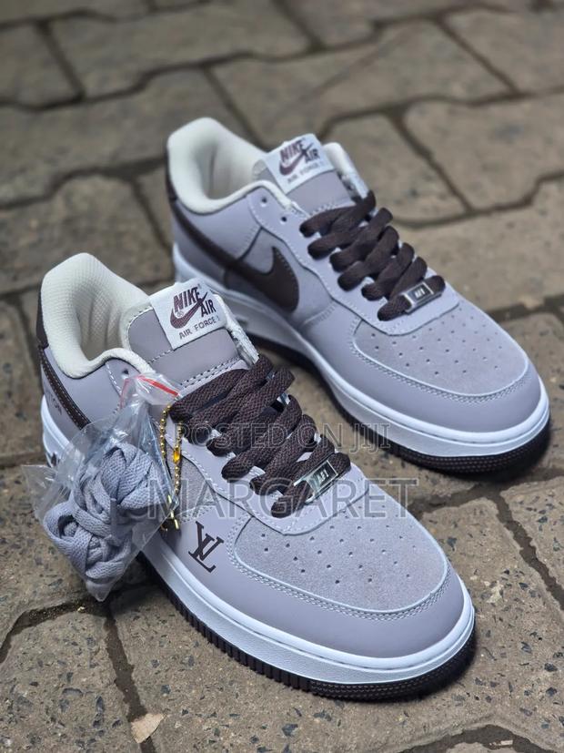 Airforce Customised - thumbnail 2
