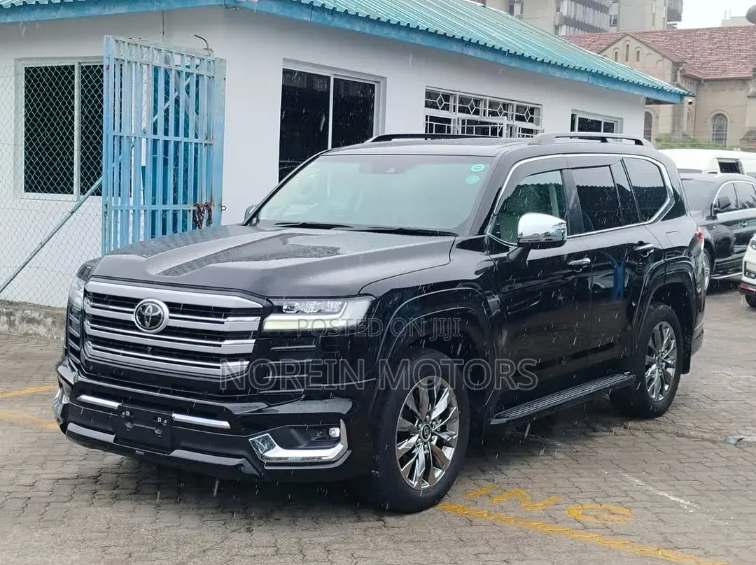 Toyota Land Cruiser Prado 2.7 2023 Matt Black