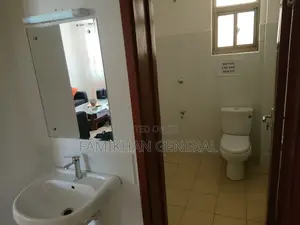 3bdrm Block of Flats in Greatwall, Gateway Mall Area for sale