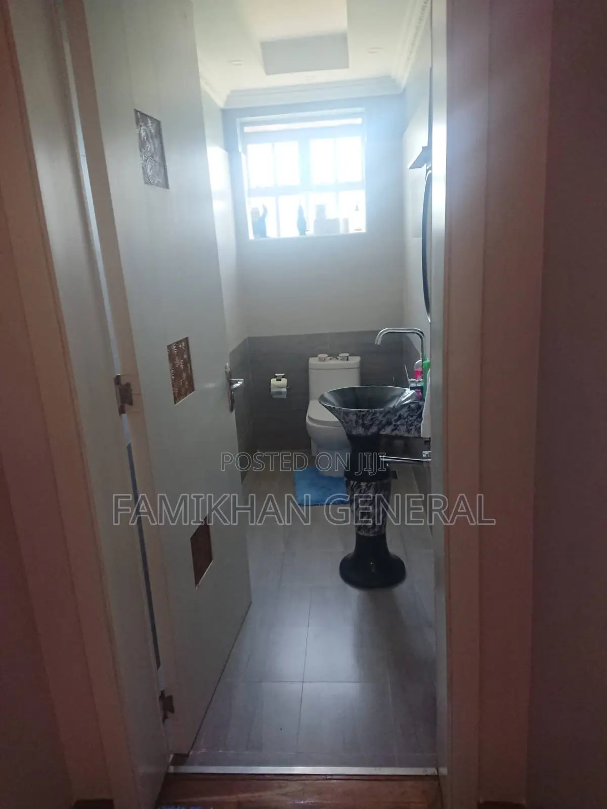 3bdrm Block of Flats in Greatwall, Gateway Mall Area for sale