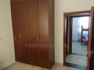 3bdrm Block of Flats in Greatwall, Gateway Mall Area for sale