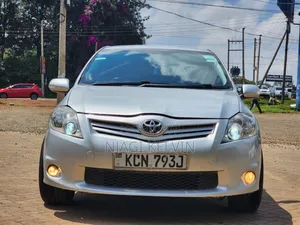 Toyota Auris 2010 Silver