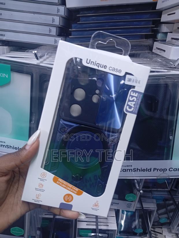 Infinix Note 40 Pro "Unique Case" With a Slide Camera Cover - thumbnail 2