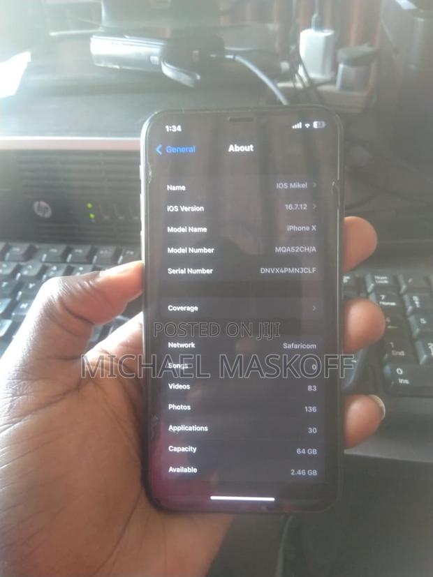 Apple iPhone X 64 GB Black - thumbnail 4