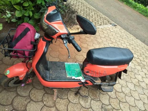 Yamaha 2025 Orange - main view