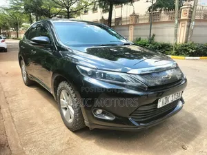 Toyota Harrier 2015