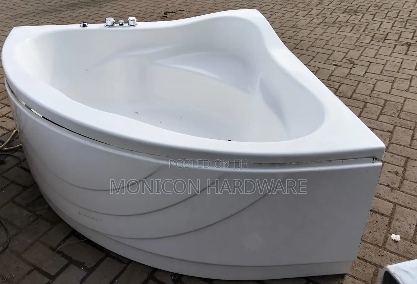 Corner Bathtub New Design