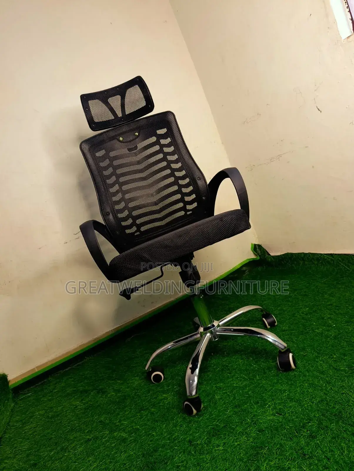 Generic Headrest Office Chair
