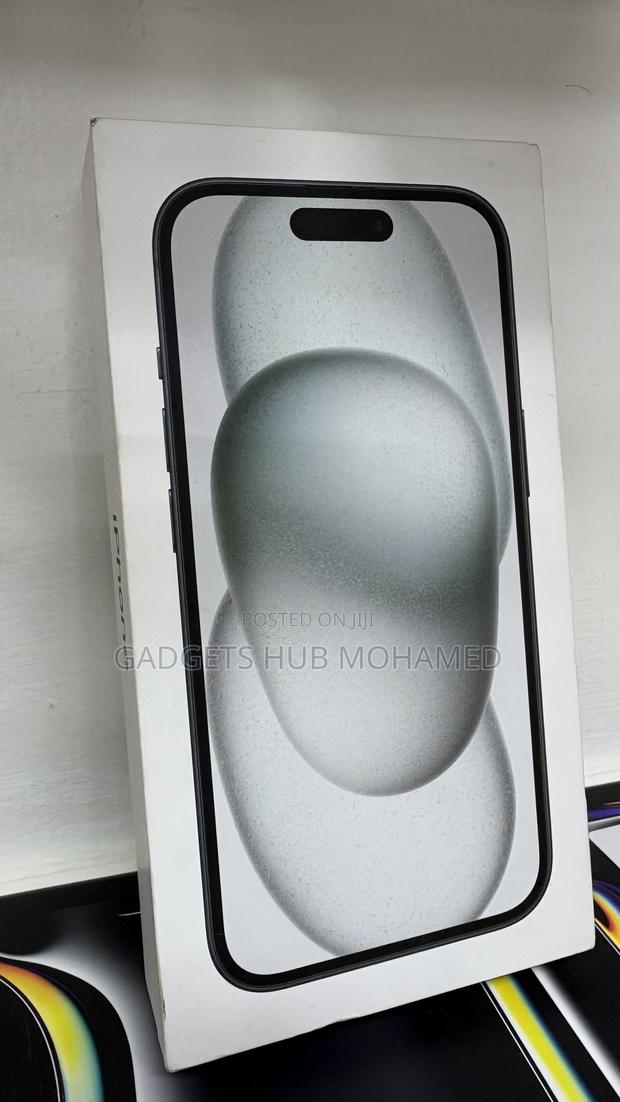 New Apple iPhone 15 128 GB Black - thumbnail 4