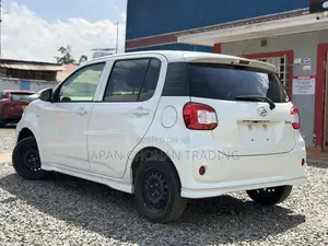 Daihatsu Boon 2018 White