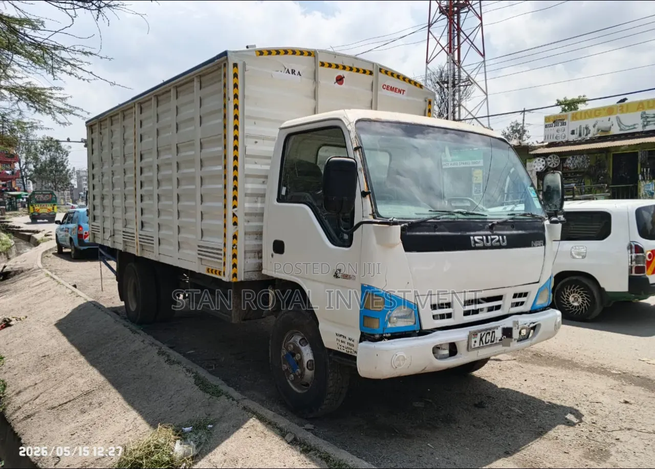 Isuzu NPR 2015