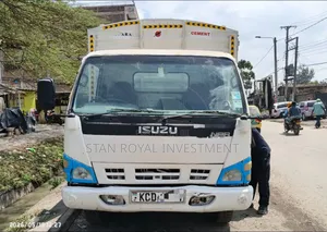 Isuzu NPR 2015