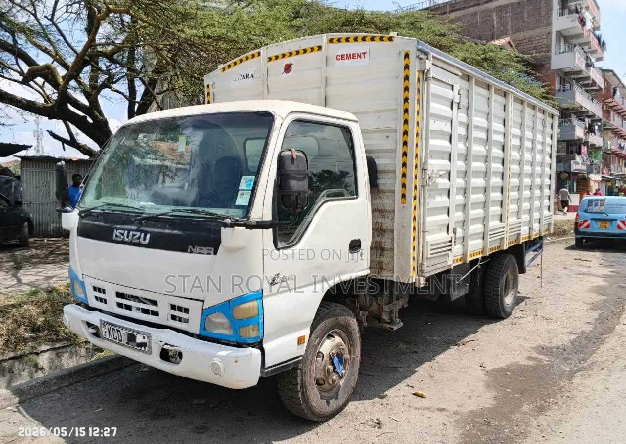 Isuzu NPR 2015