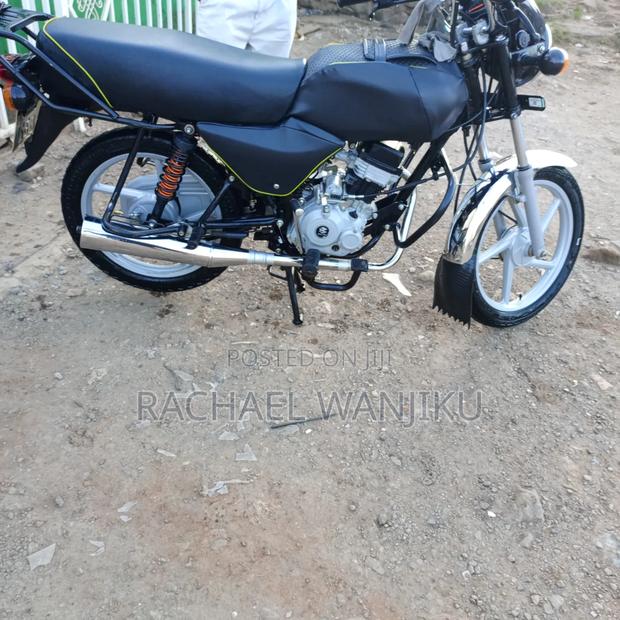 Bajaj Boxer 100 2022 Red