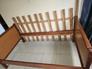 Used 4 by 6 Bed