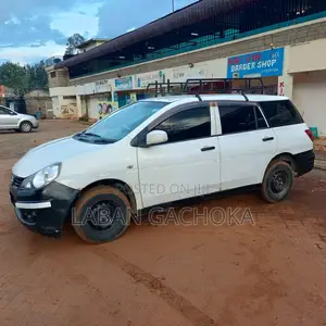 Nissan Advan 2011 White