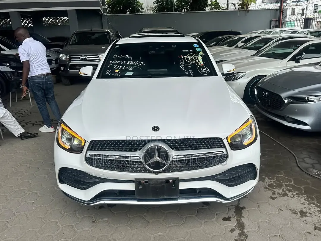 Mercedes-Benz GLC-Class 2019 Off white