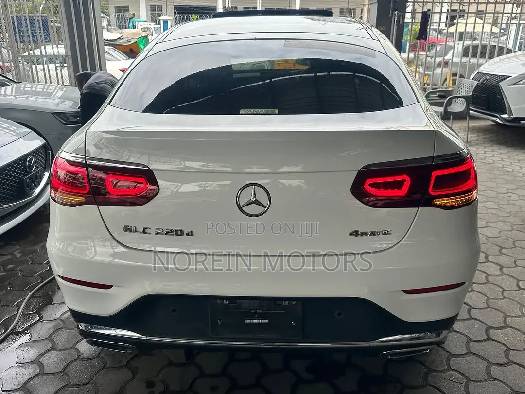 Mercedes-Benz GLC-Class 2019 Off white