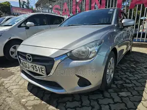 Mazda Demio 2015 Silver