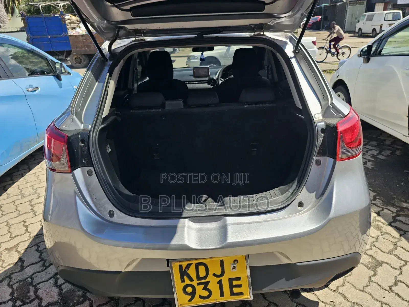Mazda Demio 2015 Silver