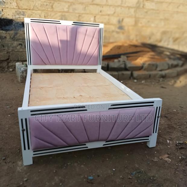 Impeccable Modern Mocket Beds on Offer!