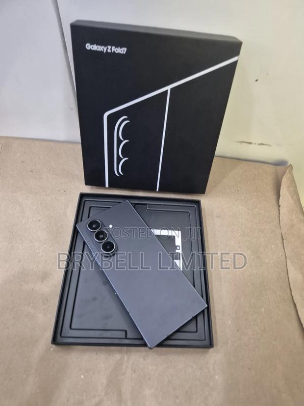 Samsung Galaxy Z Fold7 256 GB Black - thumbnail 3