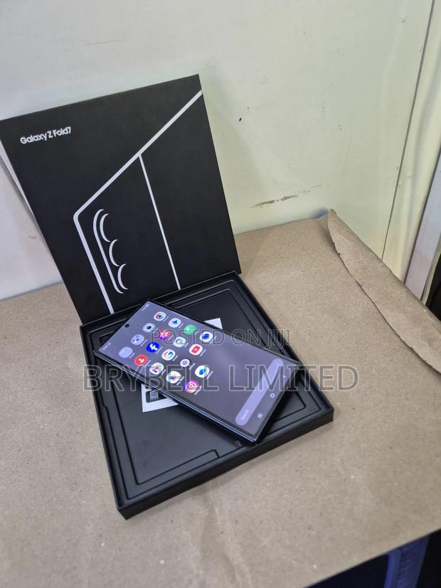 Samsung Galaxy Z Fold7 256 GB Black - thumbnail 4