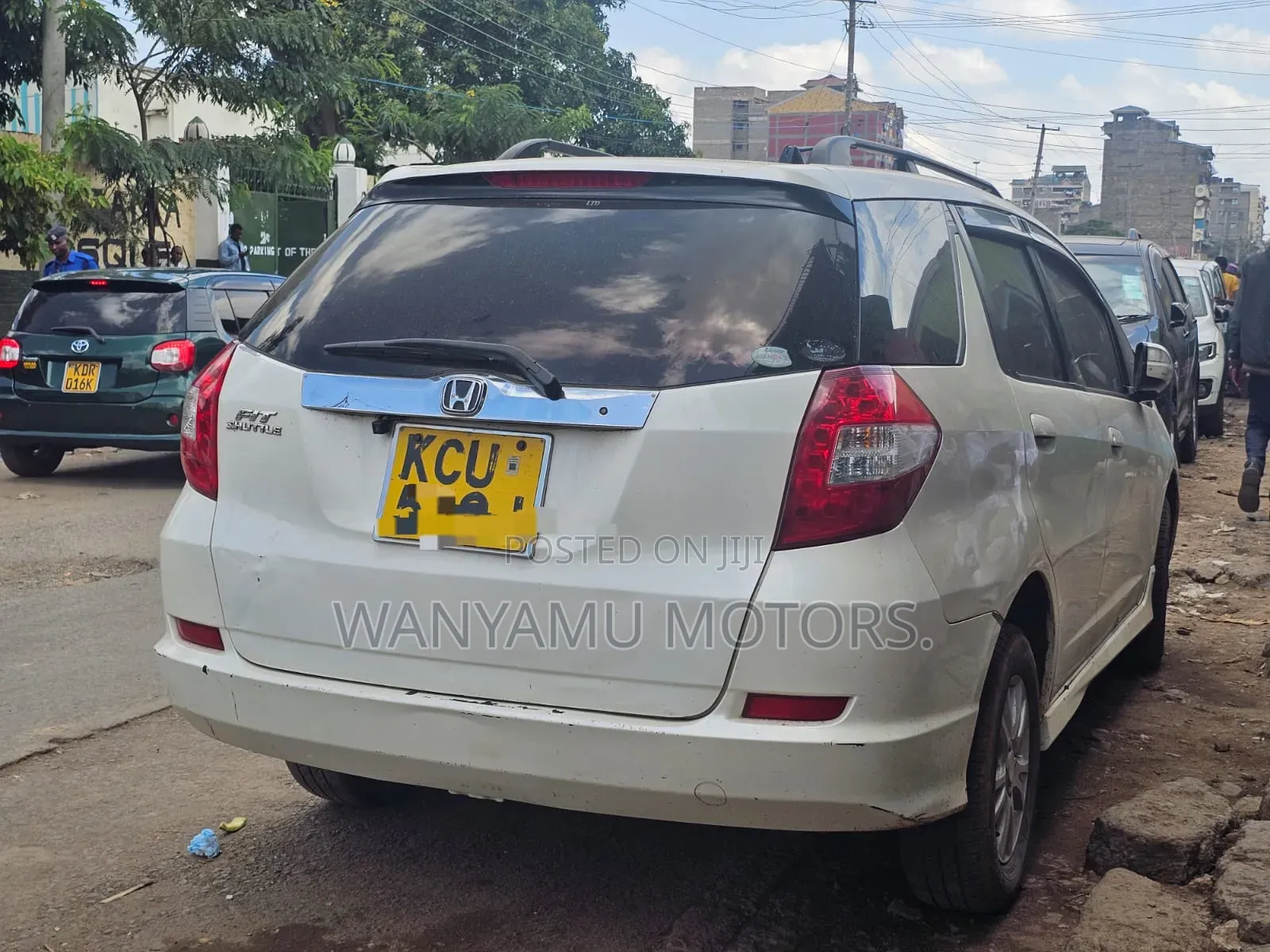 Honda Fit Shuttle 2012 White