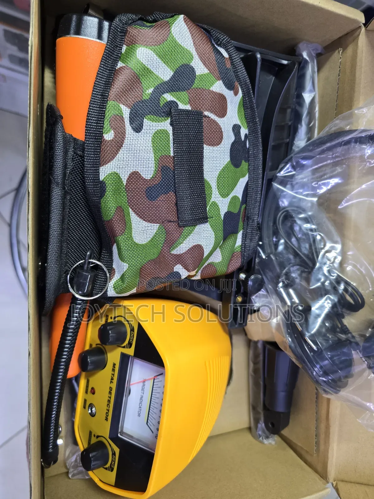 Complete Gold ,Treasure Hunting Kit: Metal Detector + Bonus Pinpointer