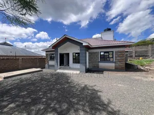 3bdrm Bungalow in Roimen, Matasia for sale