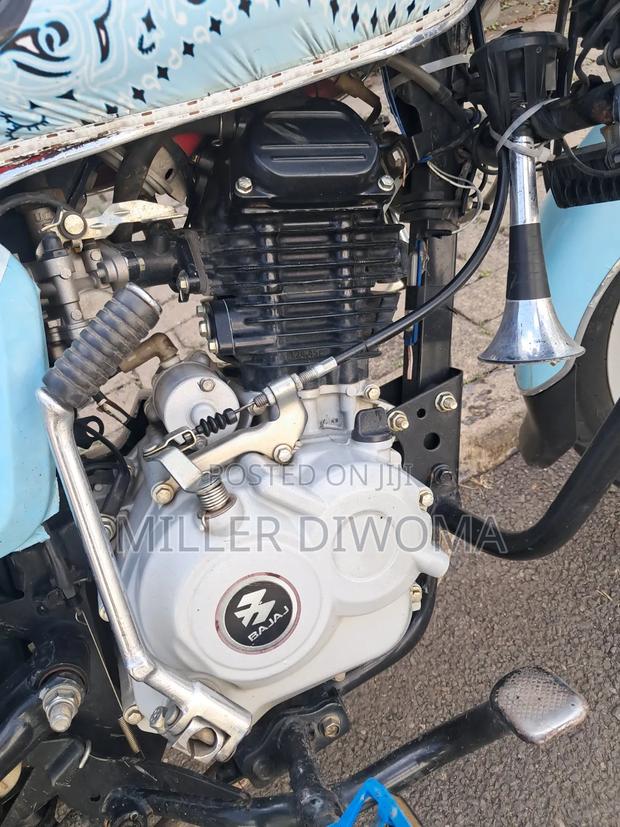 Bajaj Boxer 125 2025 Red - thumbnail 9