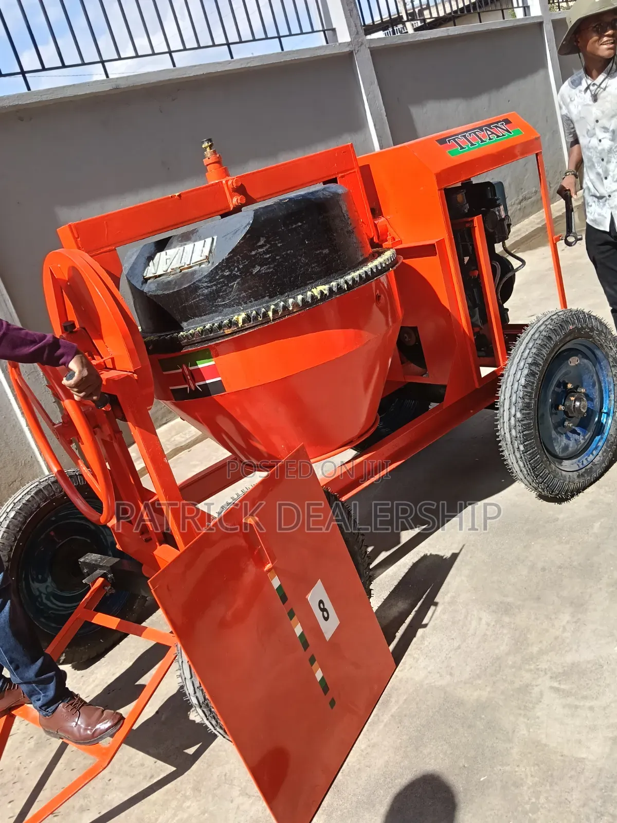 8 Hp Titan Mixer
