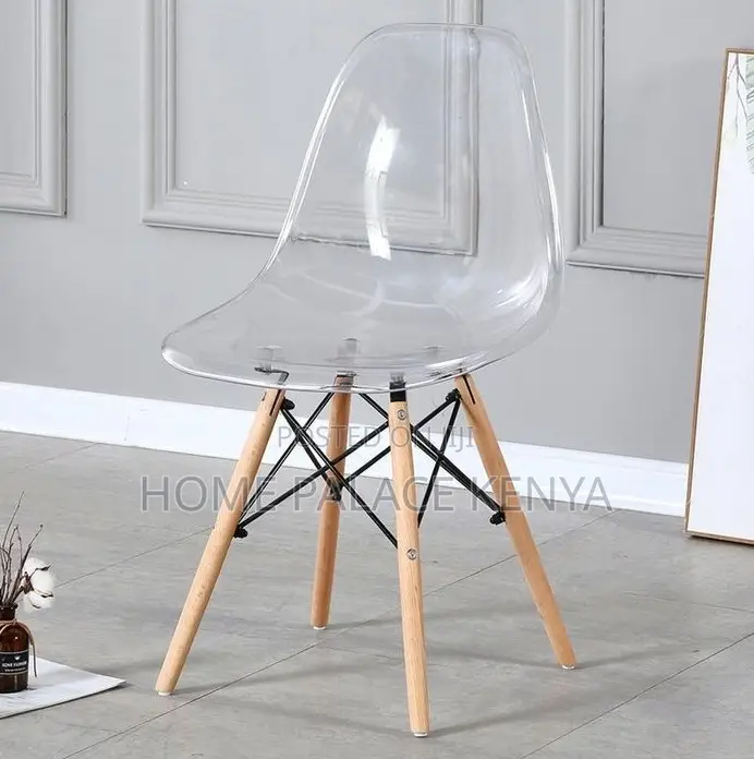 Home Chair: Durable Transparent Acrylic Dining Chair