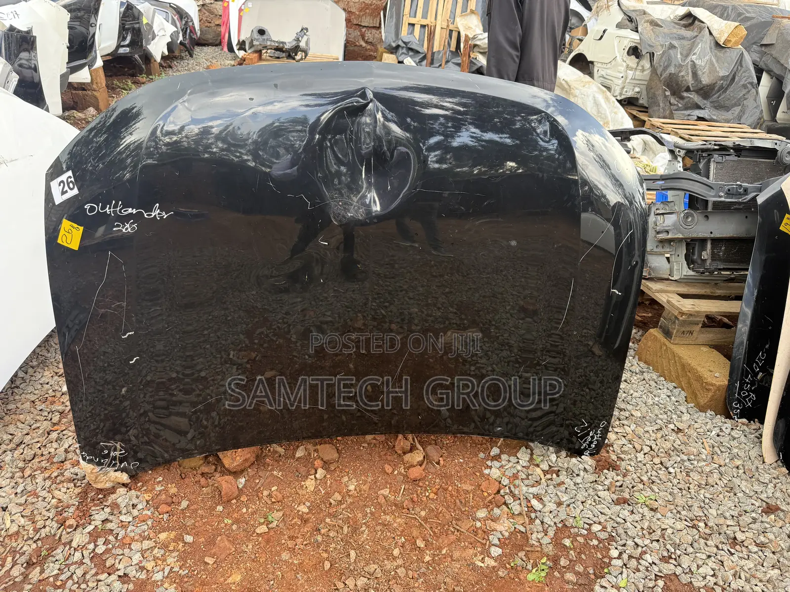 Mitsubishi Outlander X Japan Bonnet