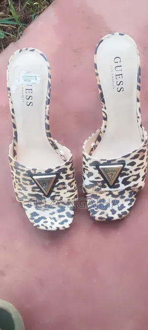 Guess Los Angeles Salmon Kitten Heel