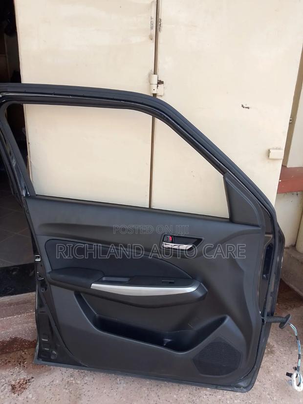 Front Door Swift Zd83s - thumbnail 2