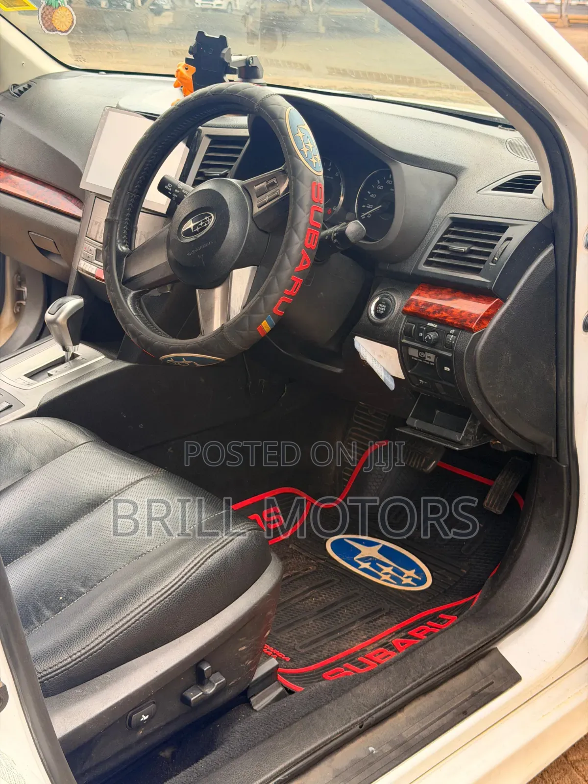 Subaru Legacy 2010 White