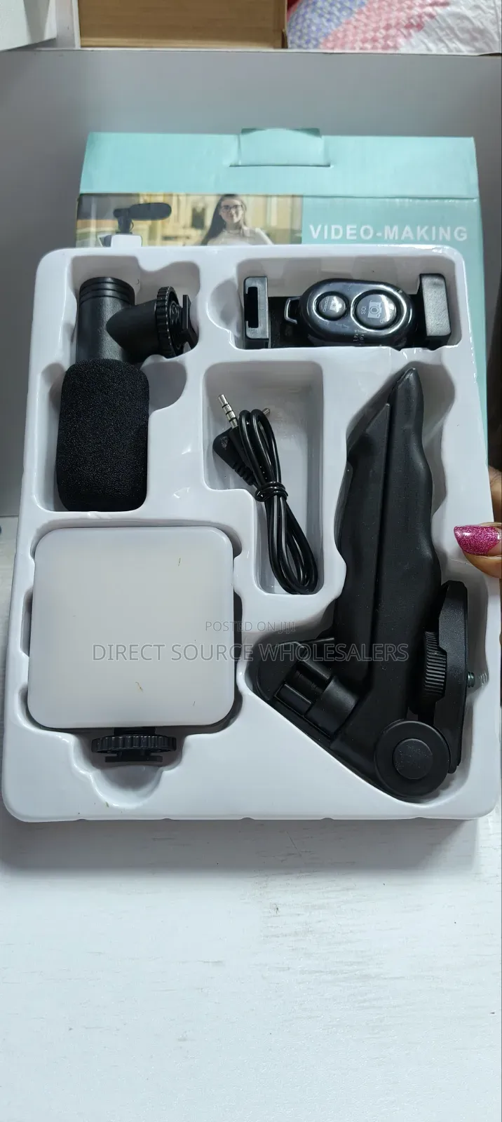 Create Stunning Content With The A-y49 Vlogging Kit
