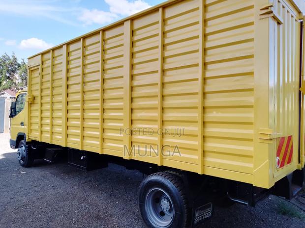 Mitsubishi Canter 2009 Yellow - thumbnail 8