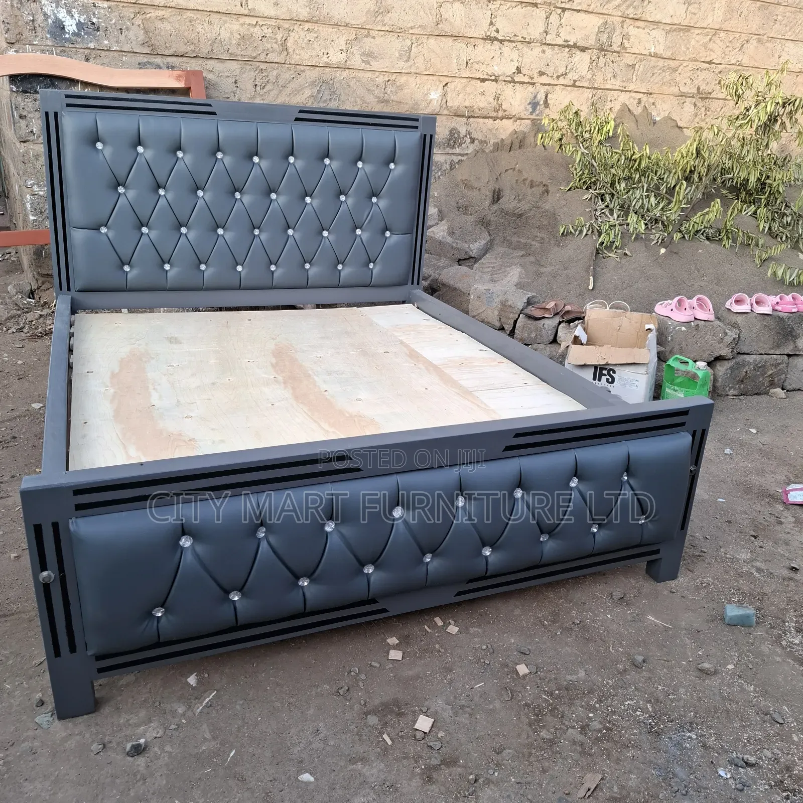 Iconic Modern Mocket Beds on Offer!