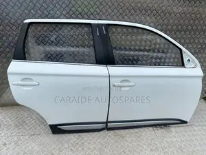 Outlander 2017/2018 Doors