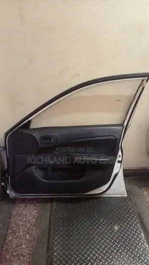 Front Door Nissan Wingroad Y11 RHS