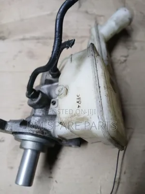 Mastercylinder Nissan March