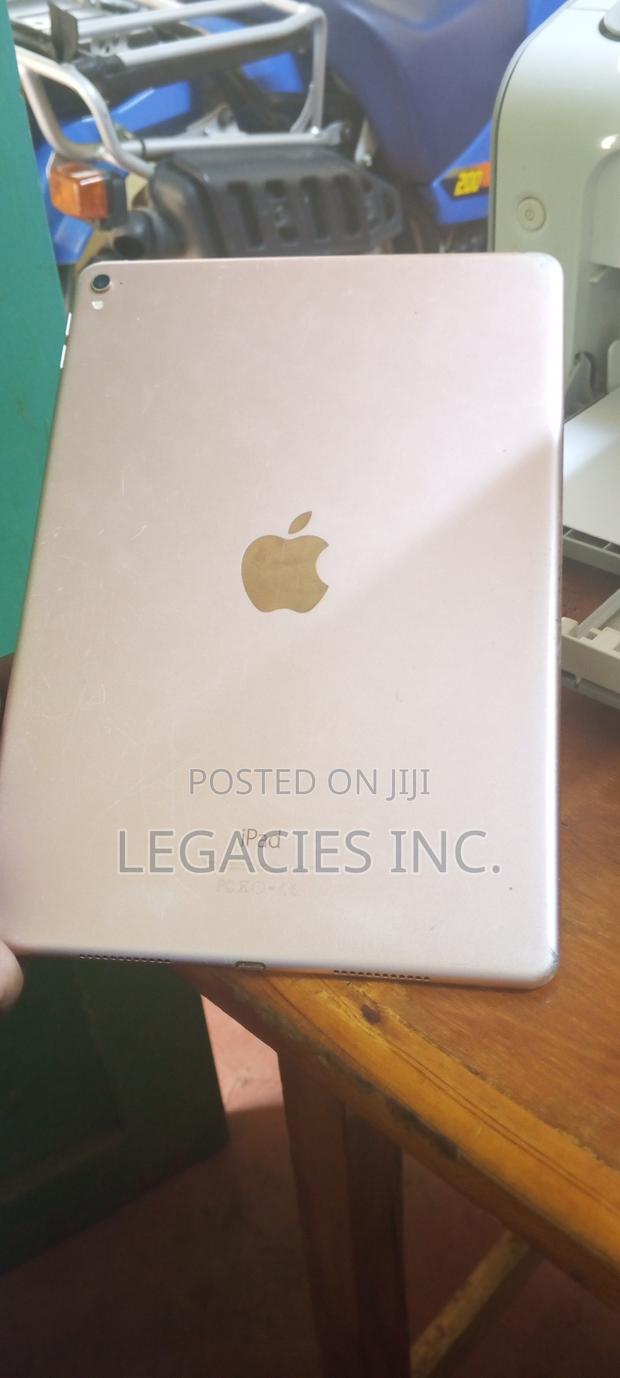 Apple iPad Pro 9.7 (2016) 32 GB Pink - thumbnail 2
