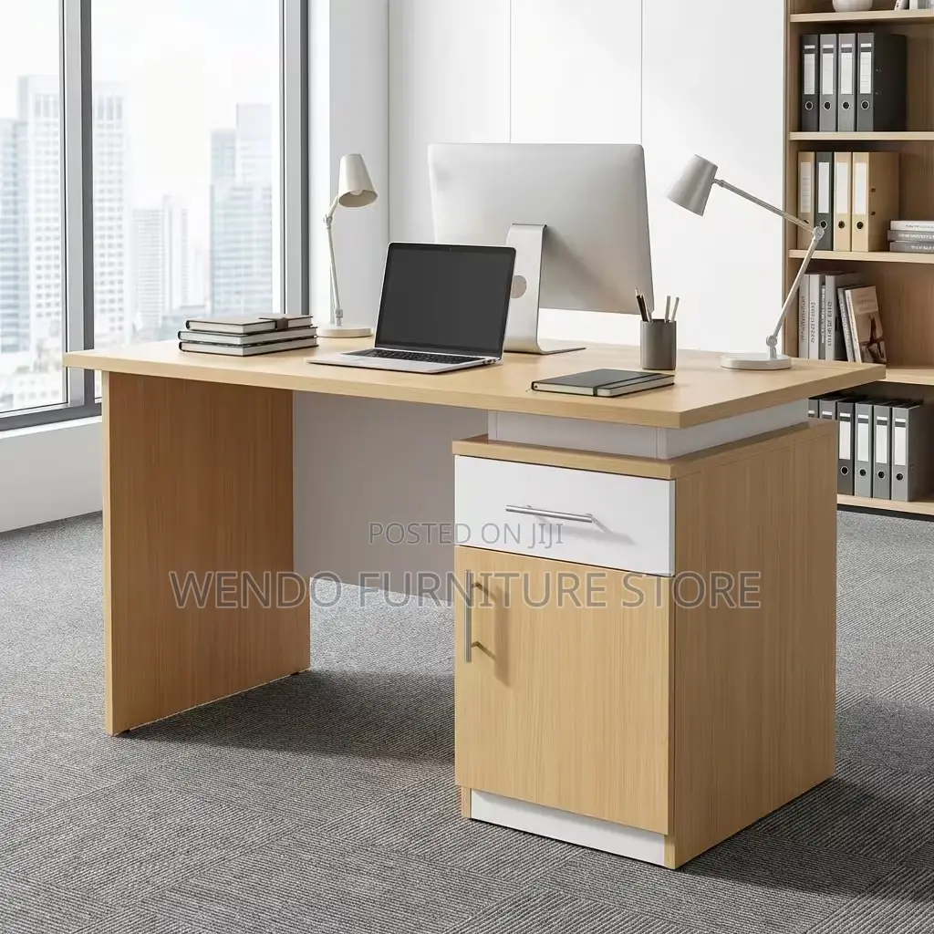 Office Desk : F1 1.4m Executive Office Desk -Gold Accent Stripes